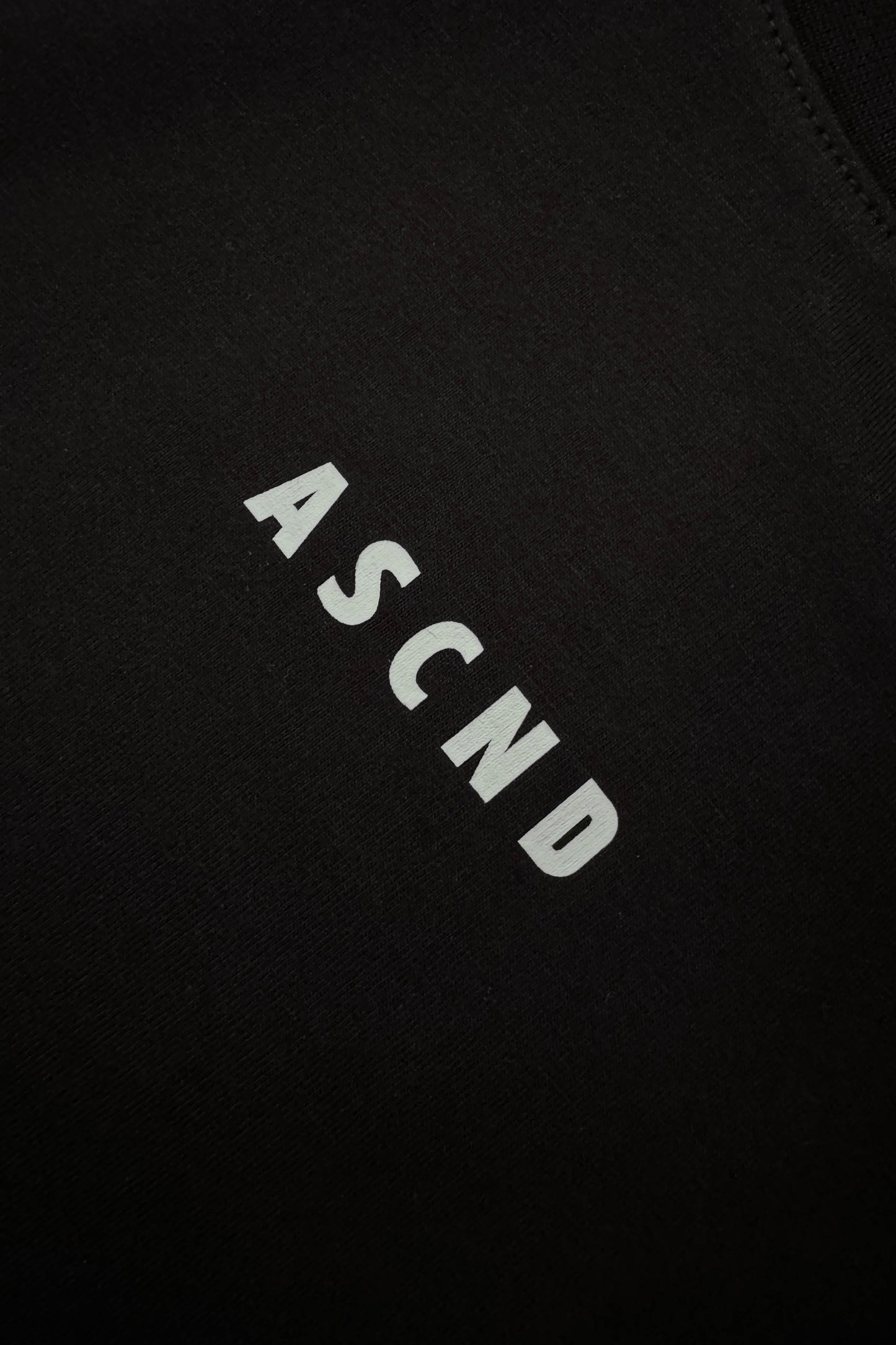 Signature Cropped Tee